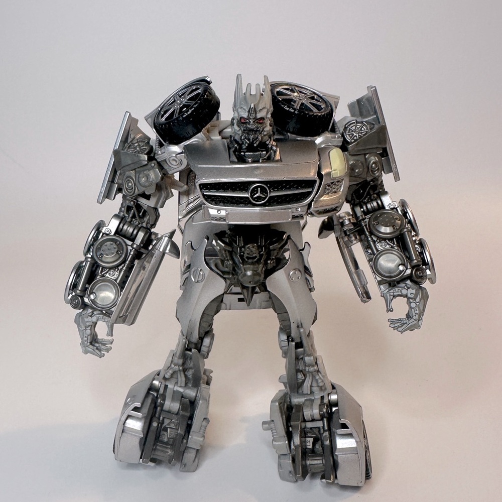 Transformers Toys Studio Series 51 Deluxe Soundwave‎ Action Figure READ